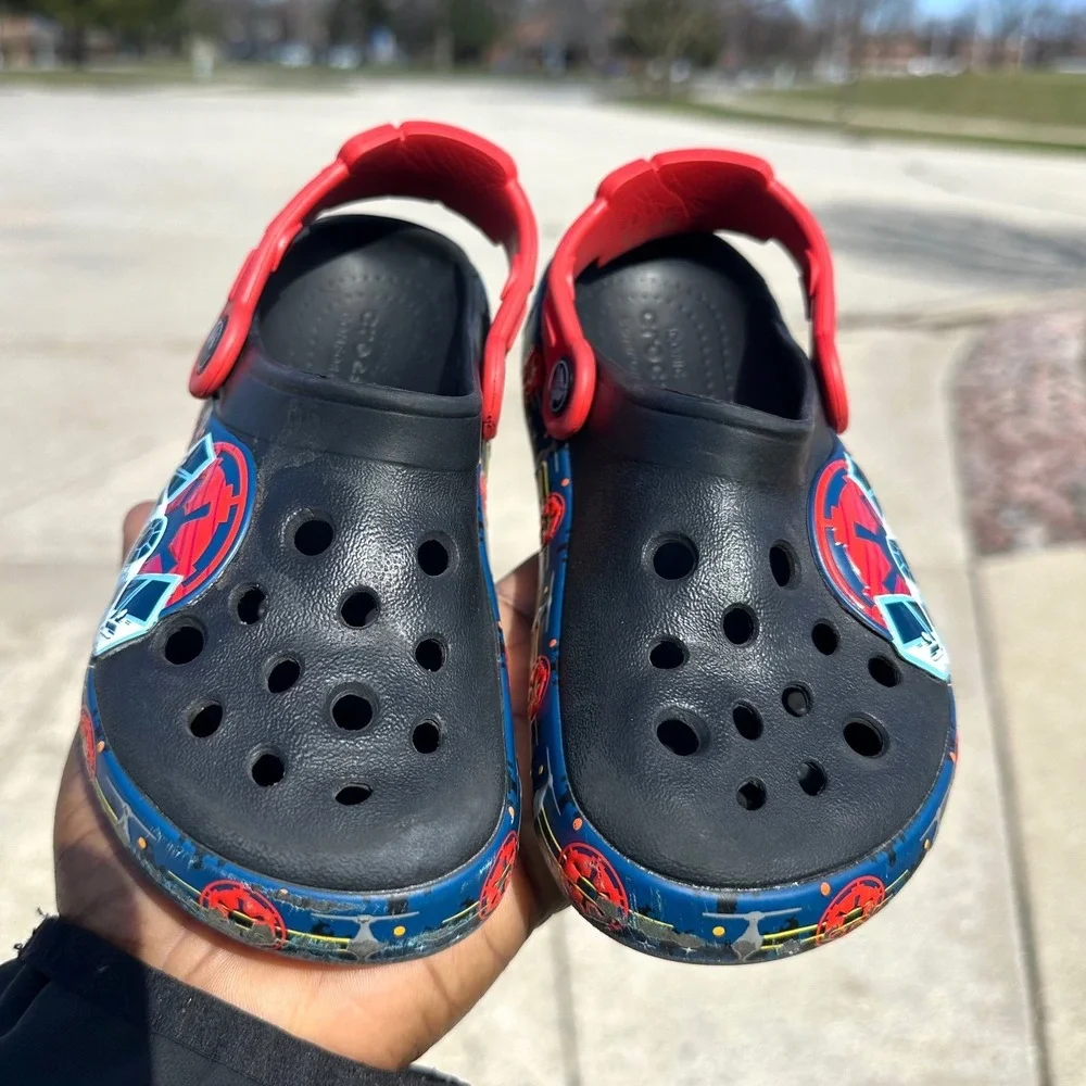 Crocs Kids Classic Star‎ Wars Theme Clogs Toddler Size 11 Blue Sandals